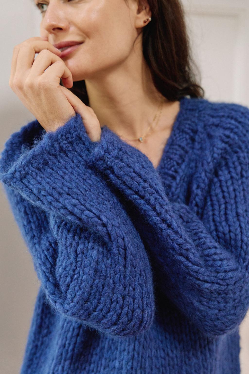 ella-silla-hand-knit-womens-v-neck-blue-lago